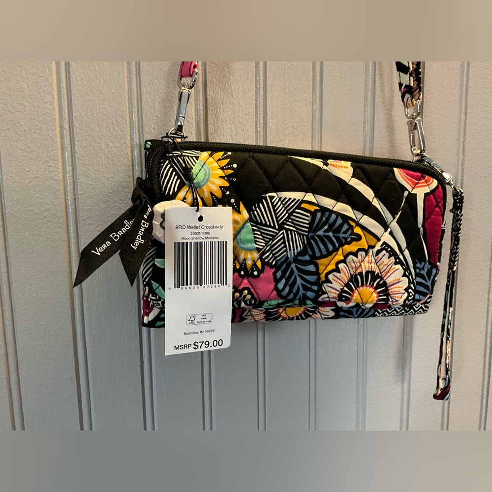 NEW!  Vera Bradley Women's Floral Crossbody Bag - Black and Pink. Giftable New